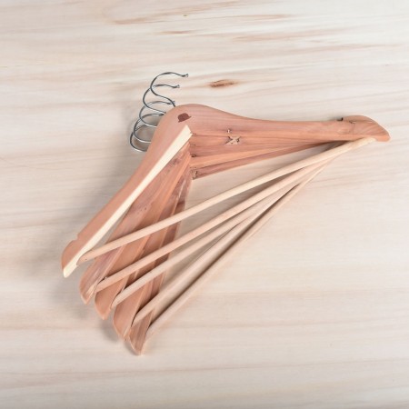 Cedar hangers, set of 10