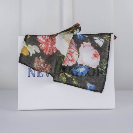 New Tailor Handkerchief Rijksmuseum Collection - Bloemen In Vaas