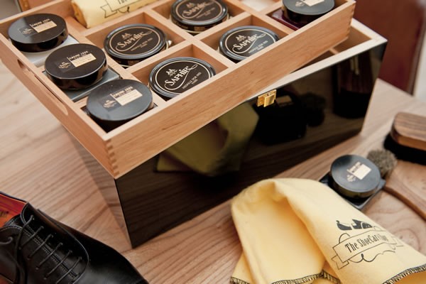 Saphir shoe shine discount