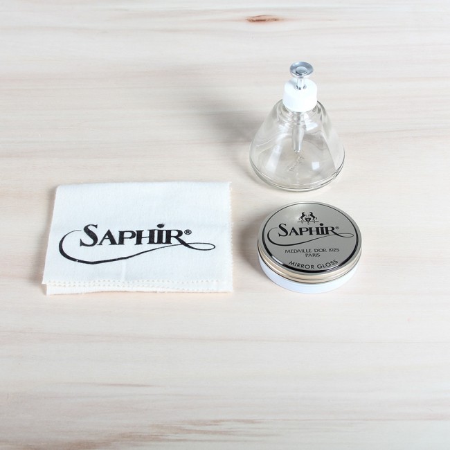 Mirror gloss shoe polish top