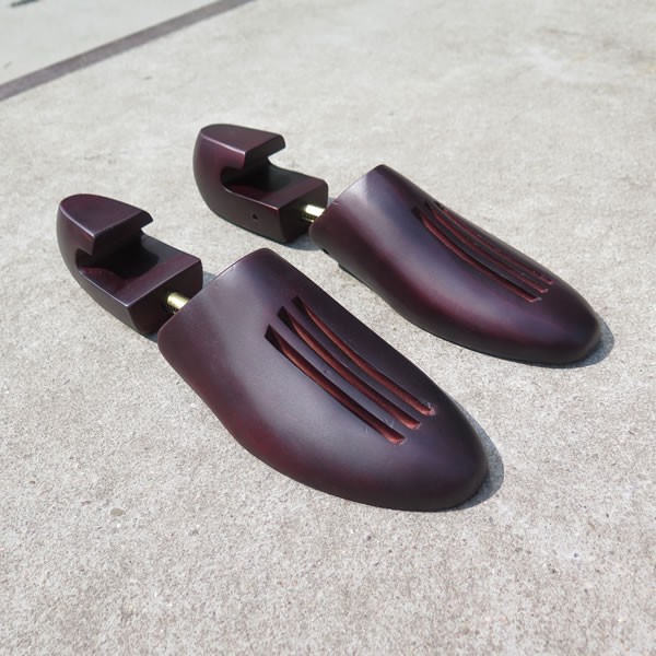 Travel shoe new arrivals trees
